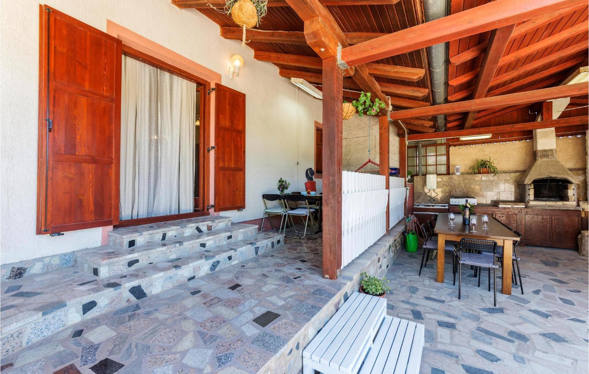 Stunning In With Kitchen Apartment Pula