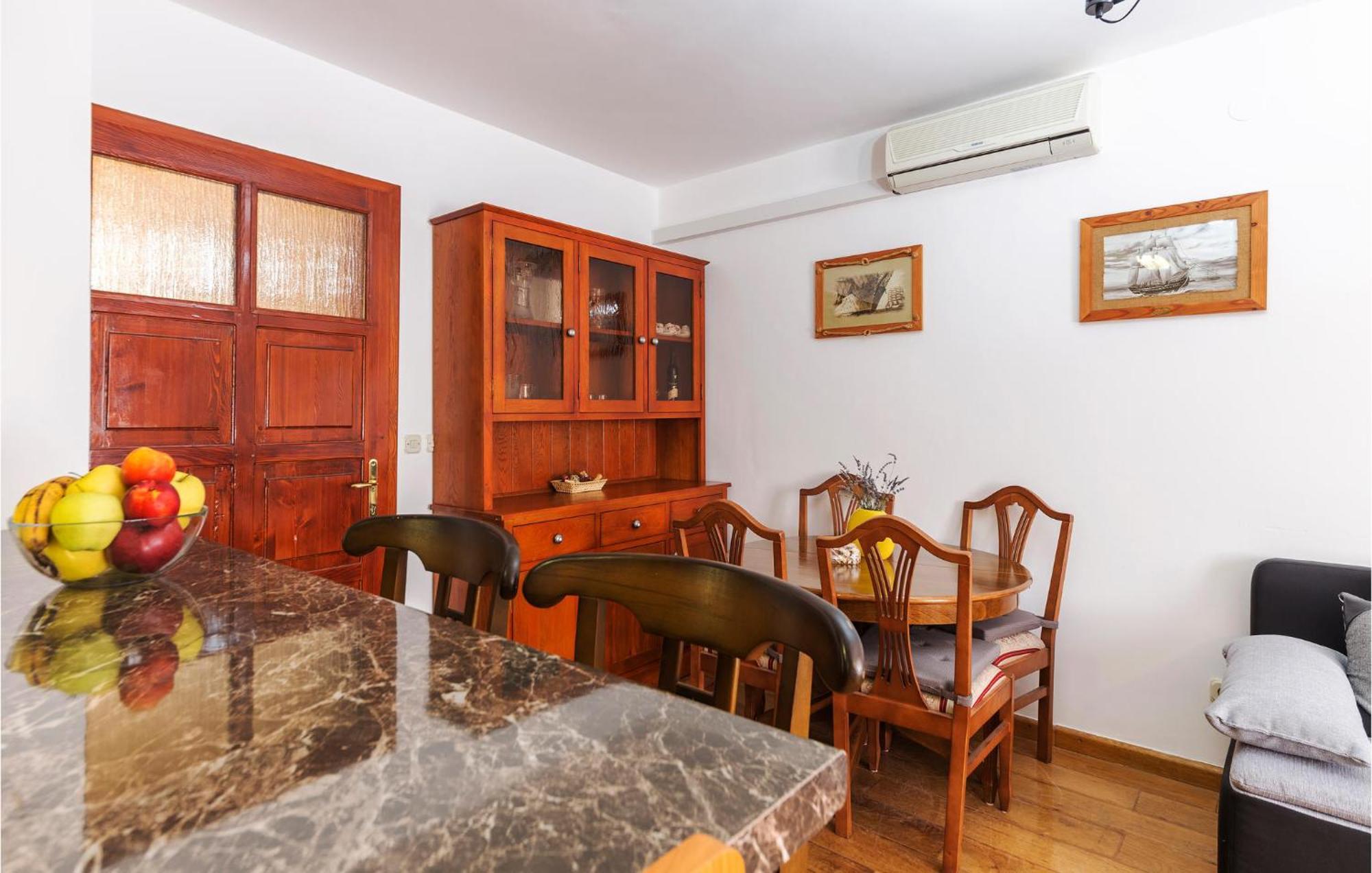 Stunning In With Kitchen Apartment